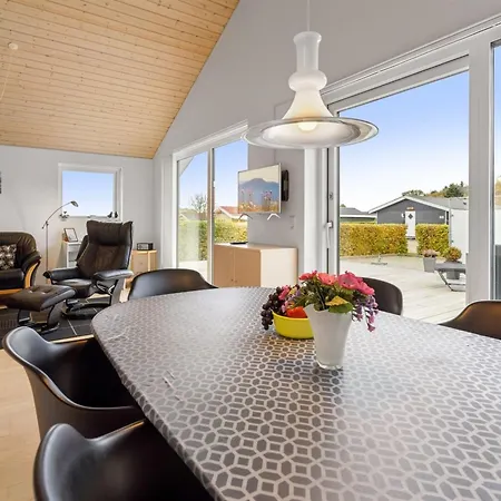 Dom wakacyjny Lio - 200m From The Sea By Interhome *
