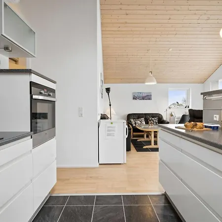 Lio - 200m From The Sea By Interhome Binderup Strand